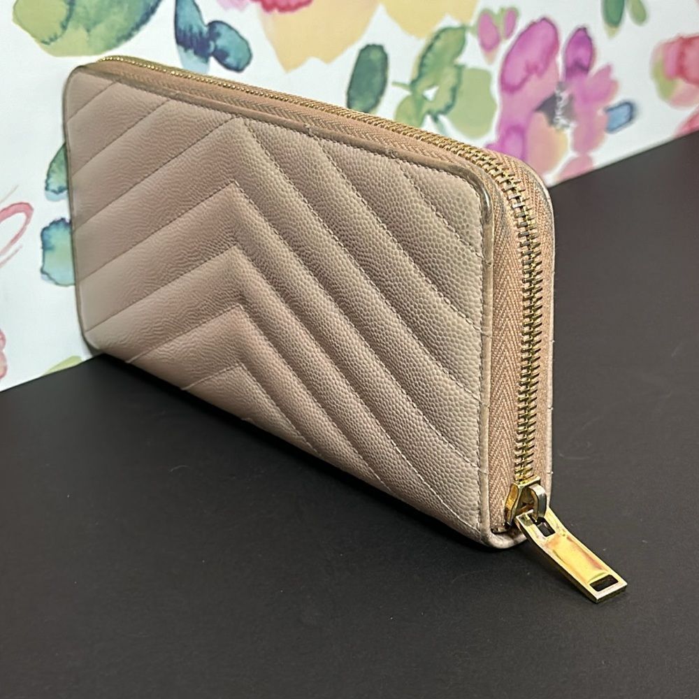 💯Authentic YSL Full Zipped Long Wallet🍀 - Picture 10 of 17